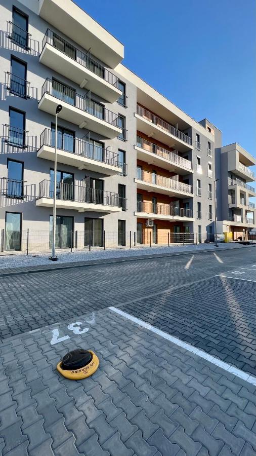 Flow 8 By Housine Zator Exterior photo
